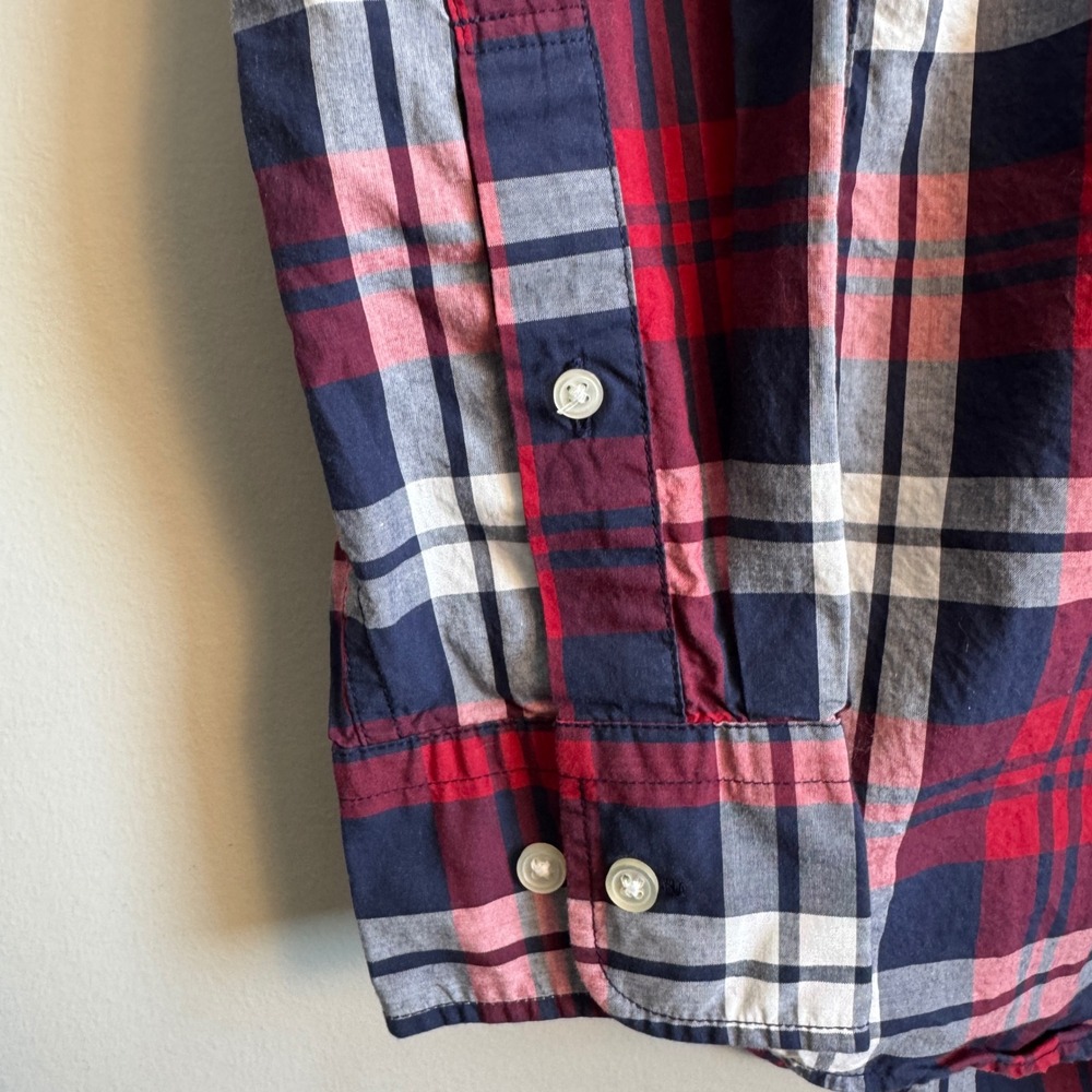 Uniqlo Mens Plaid Button Down Long Sleeve Shirt Red Blue Medium Grunge College - Picture 2 of 13